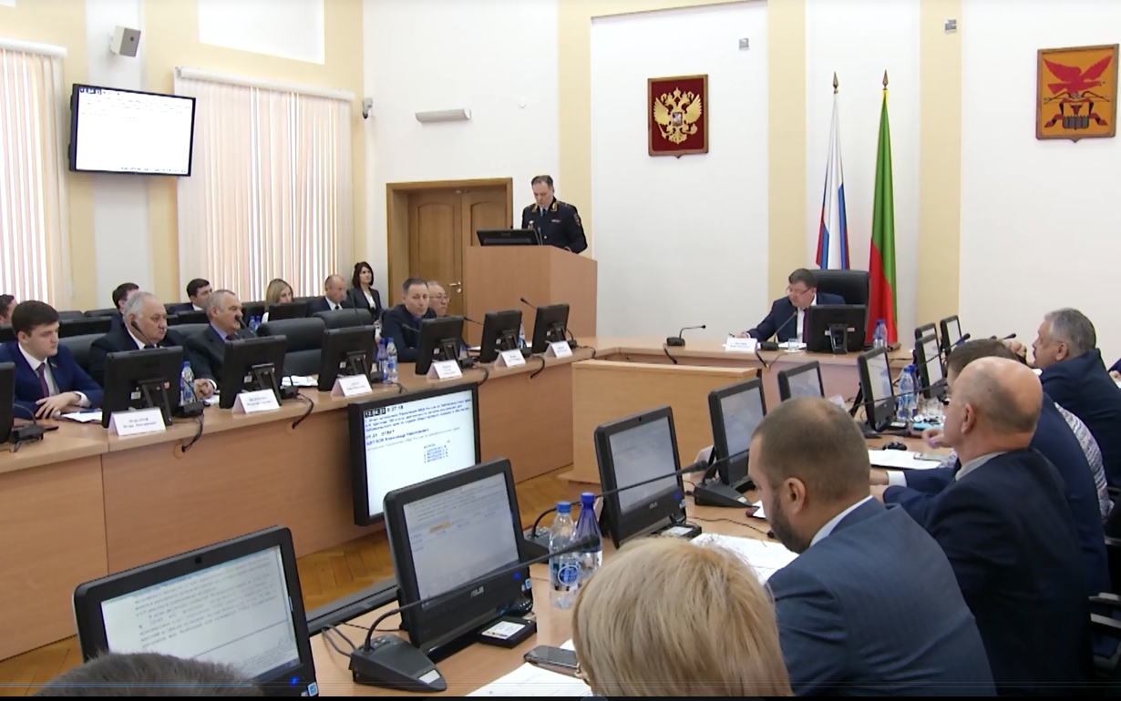 Внесение поправок в бюджет, разрешение сбора валежника и другие вопросы обсудили депутаты Заксобрания края на февральской сессии парламента - ТК