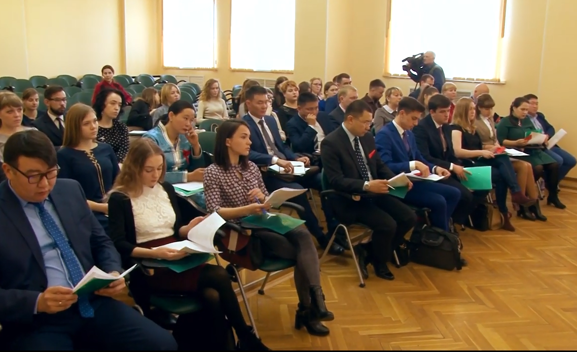 У молодых забайкальцев есть шанс быть услышанными - съемочная группа ЗабТВ побывала на первом заседании Молодежного парламента