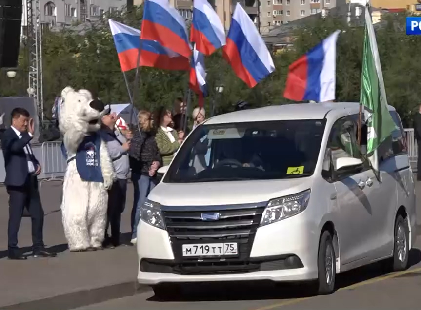 Юрий Кон дал старт новому автопробегу 
