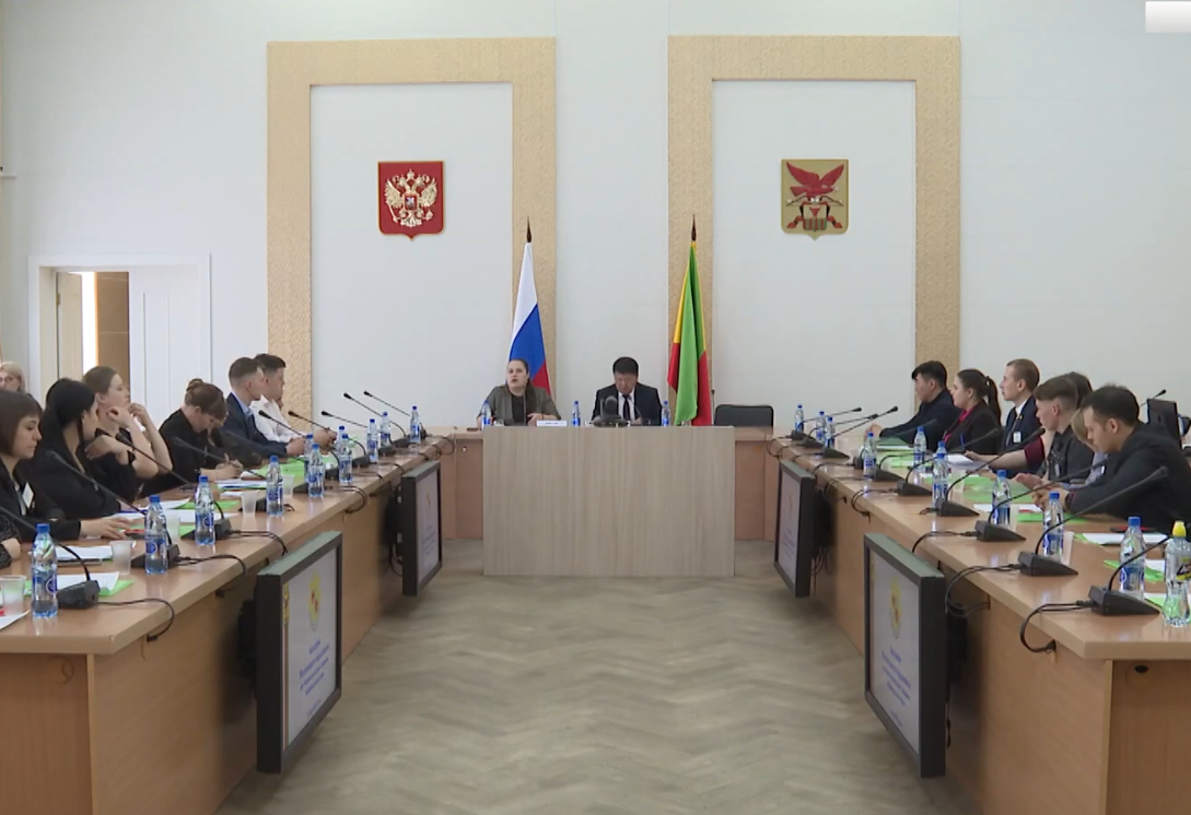 Первое заседание Молодежного парламента четвертого созыва состоялось в Заксобрании Забайкалья - репортаж ГТРК «Чита»