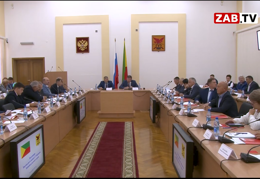 Изменения в бюджет 2019 года приняты краевыми парламентариями единогласно - журналисты ЗабТВ побывали на первом в новом политическом сезоне пленарном заседании краевого парламента